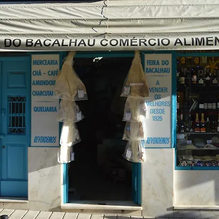 Old In New Apartment *